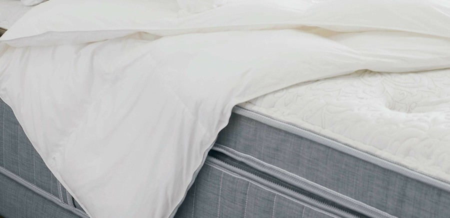 BEDROOM Ethan Allen Bedding Basics | Down Comforter