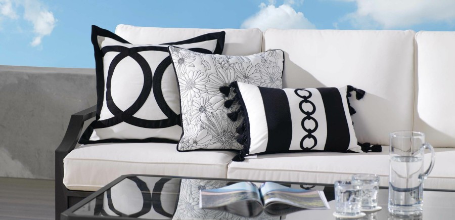 Outdoor Accessories Ethan Allen | Linked Applique Outdoor Pillow